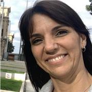 Profesora con experiencia tanto en niños, como en adolescentes y adultos. Actualmente  profesora de la ESO